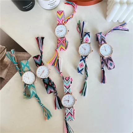 Jam Tangan Kuarsa Wanita Wajah Senyum Bulat Boho Kanvas Tali Tenun Jam Tangan Fashion